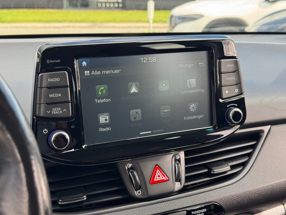 Hyundai i30 1,4 T-GDi Premium stc. DCT 5d
