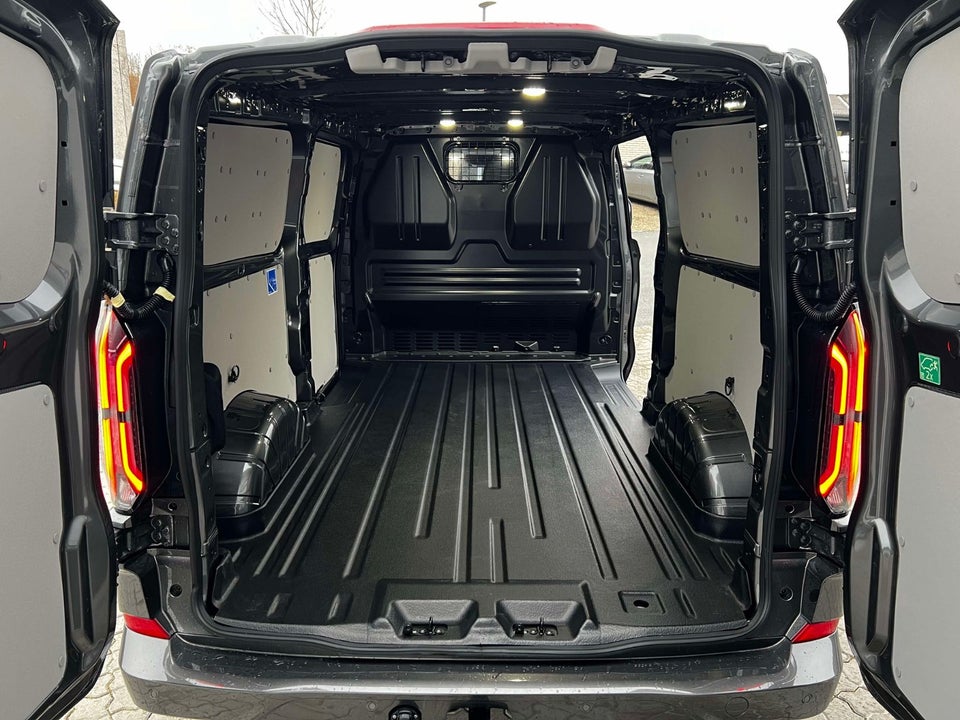 Ford Transit Custom 320L 2,5 PHEV Sport CVT