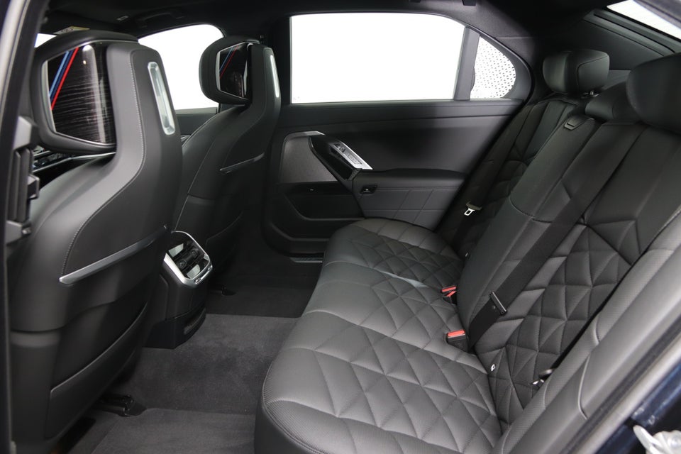 BMW i7 eDrive50 M-Sport 4d