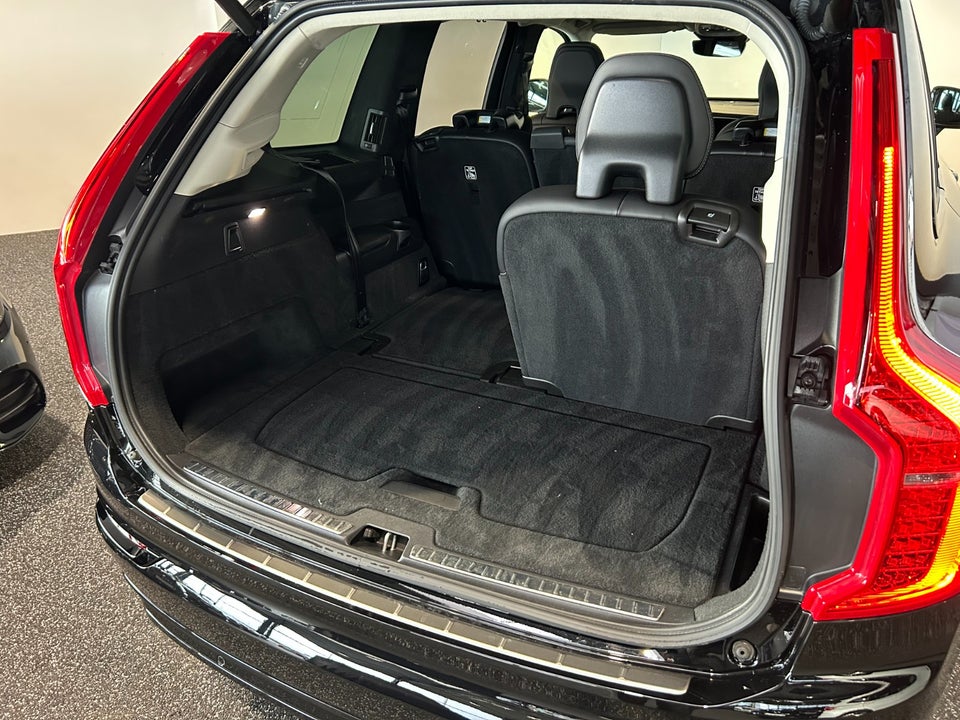 Volvo XC90 2,0 T8 ReCharge Ultimate Dark aut. AWD 7prs 5d