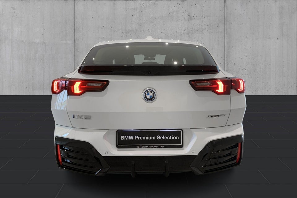 BMW iX2 xDrive30 M-Sport 5d