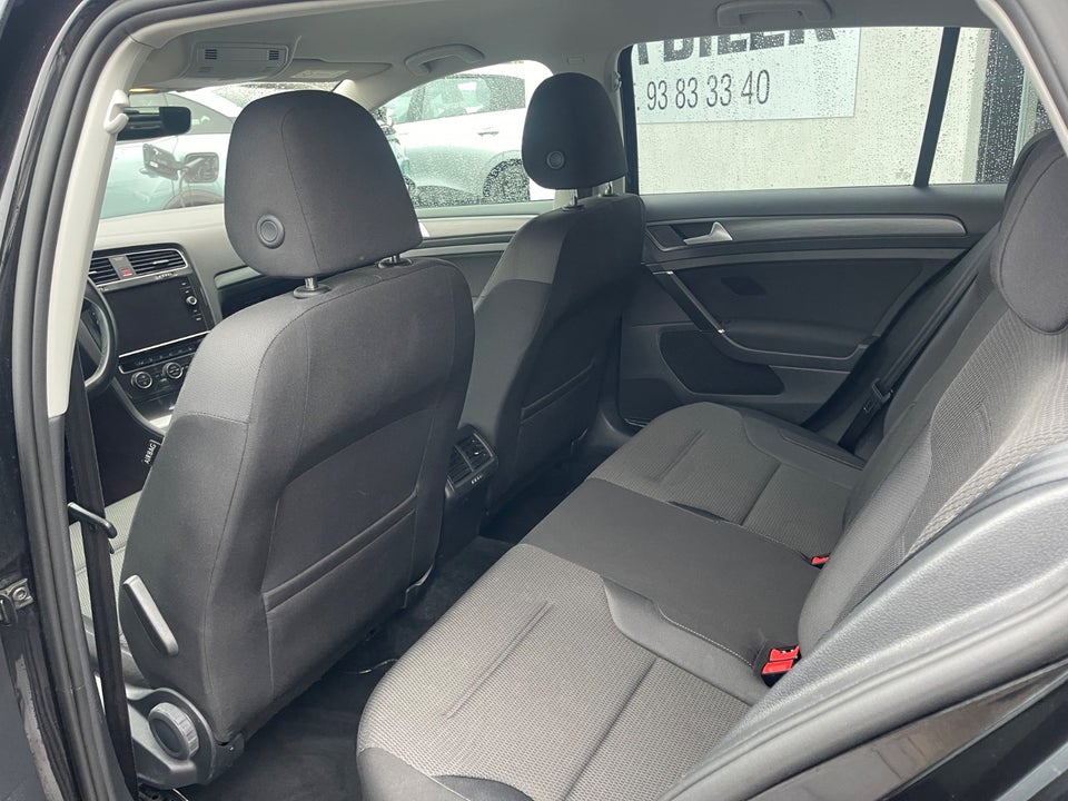 VW Golf VII 1,5 TSi 130 Comfortline DSG 5d