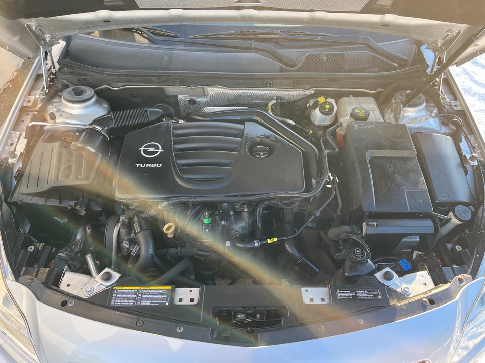 Opel Insignia 2,0 T 220 Cosmo Sports Tourer aut. 5d