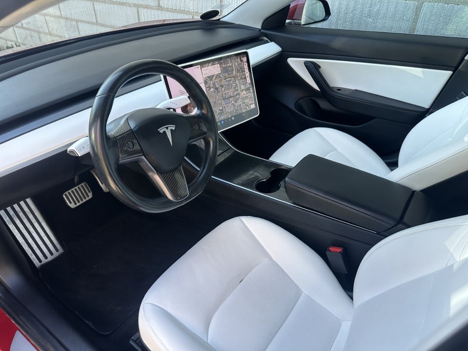 Tesla Model 3 Long Range AWD 4d