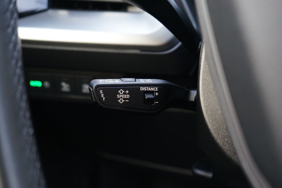 Audi Q4 e-tron 45 S-line 5d