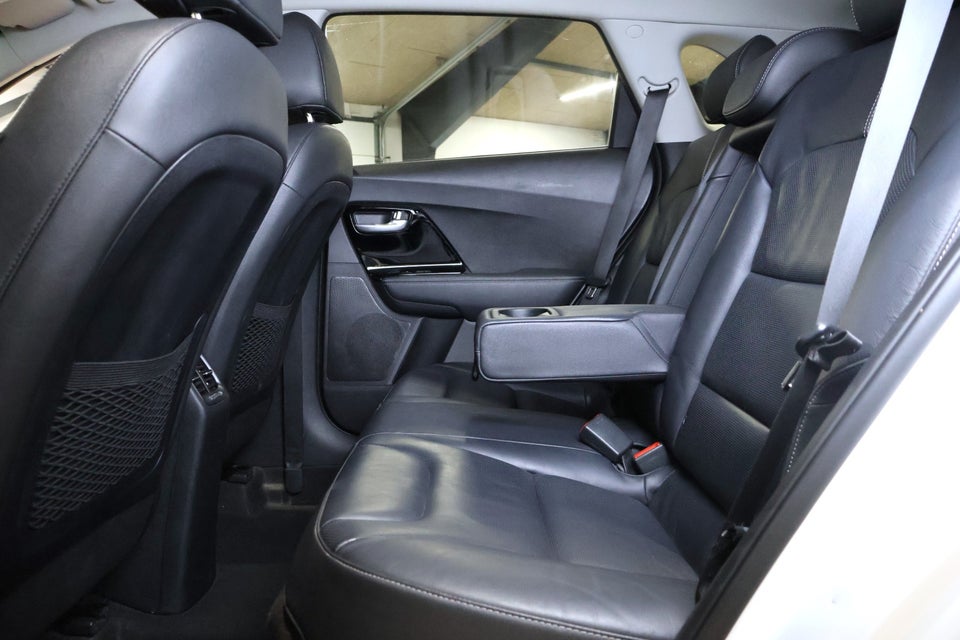 Kia Niro 1,6 PHEV Advance DCT 5d