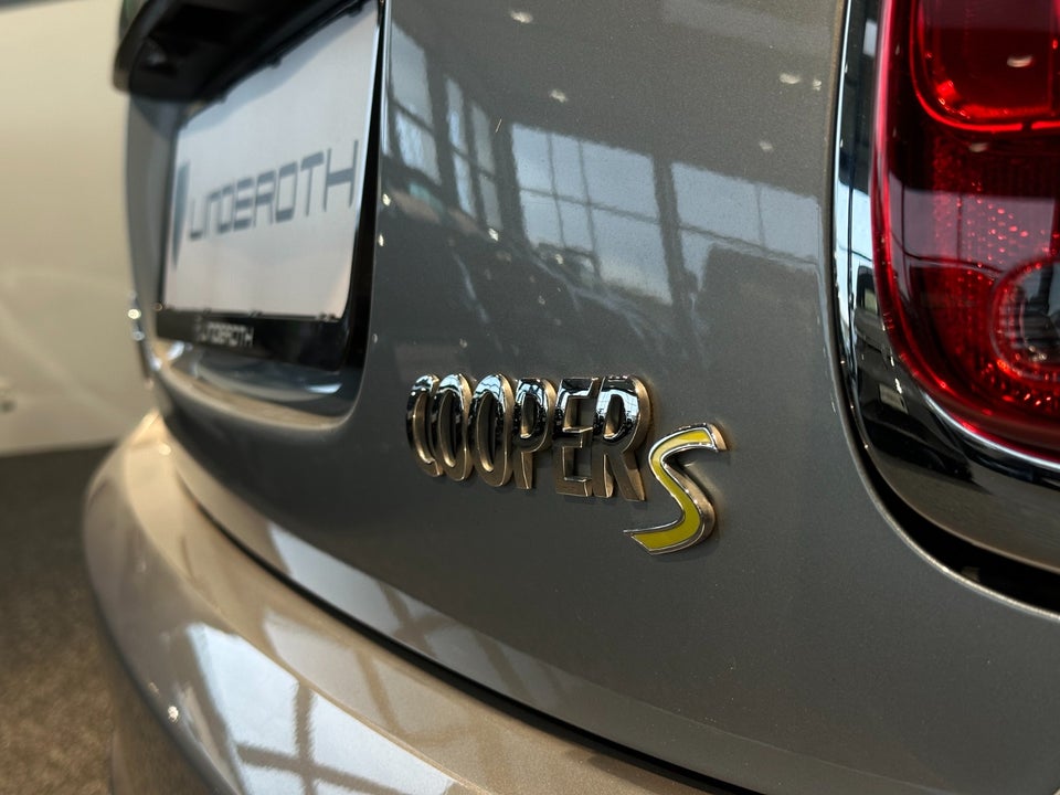 MINI Cooper SE Classic Trim 3d