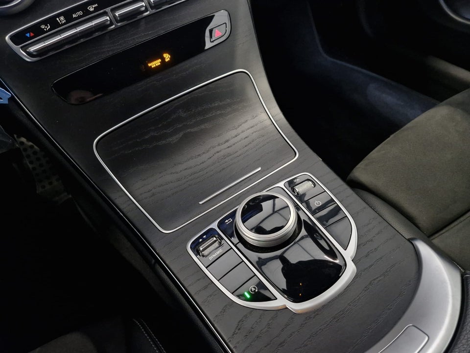 Mercedes C300 2,0 AMG Line Coupé aut. 2d