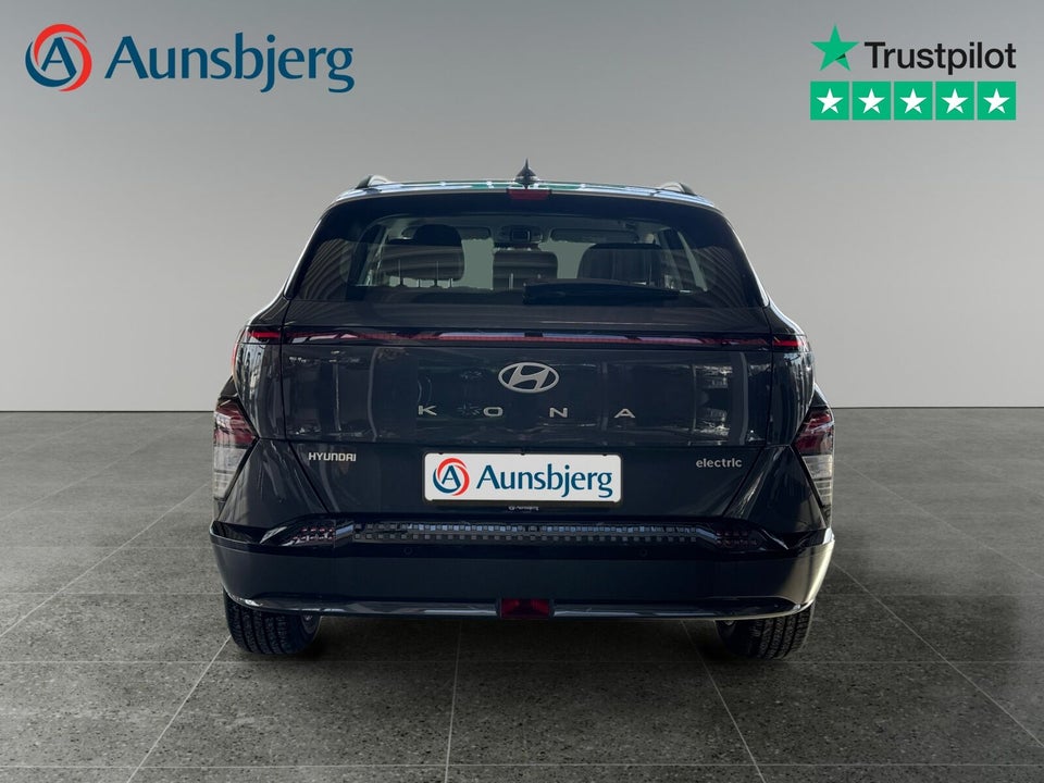 Hyundai Kona 48 EV Essential 5d