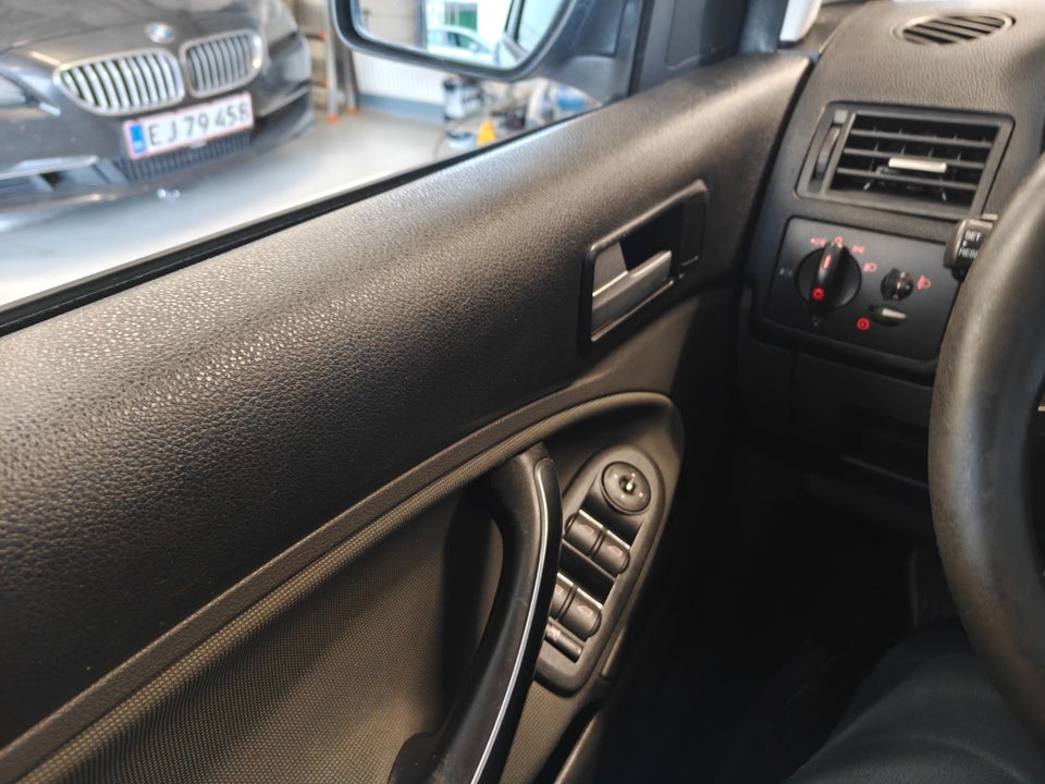 Ford C-MAX 1,6 TDCi 109 Trend 5d