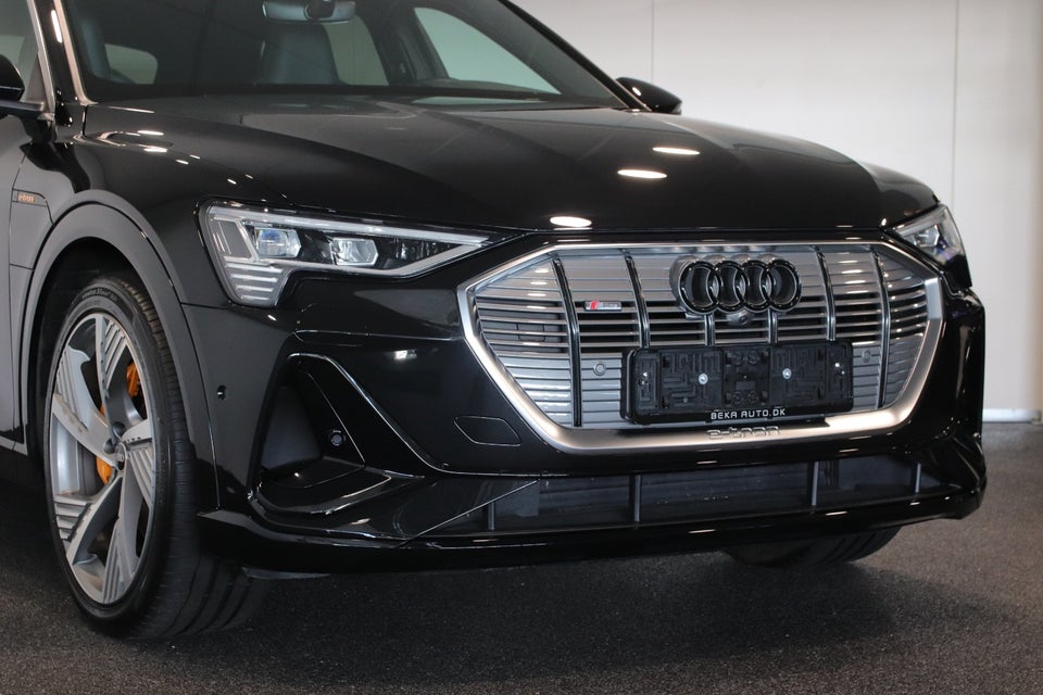 Audi e-tron 55 S-line quattro 5d