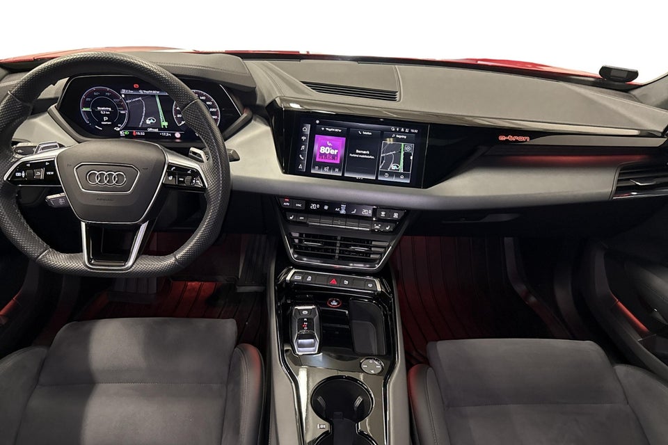 Audi e-tron GT quattro 4d