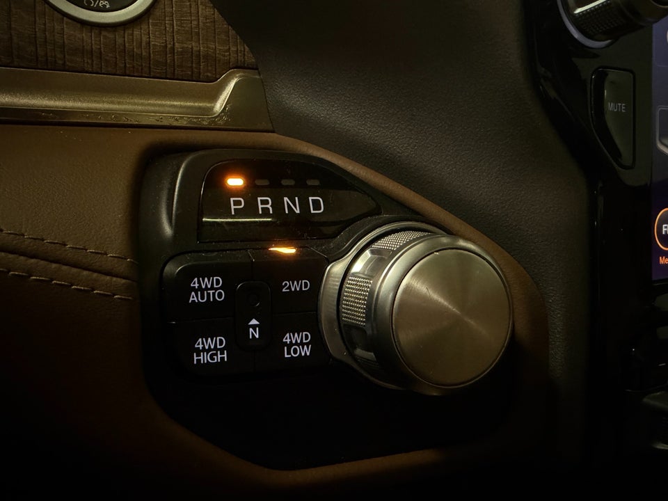 Dodge RAM 1500 5,7 V8 Longhorn aut. 4x4 4d