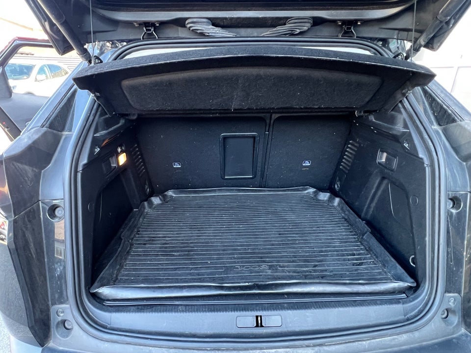 Peugeot 3008 1,6 Hybrid First Selection EAT8 5d