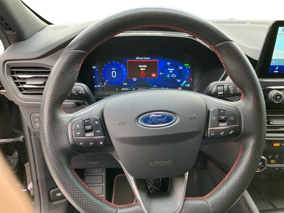 Ford Kuga 2,5 PHEV ST-Line X CVT 5d