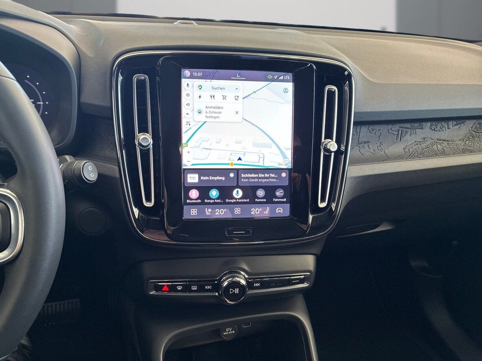 Volvo XC40 ReCharge Extended Range Plus 5d
