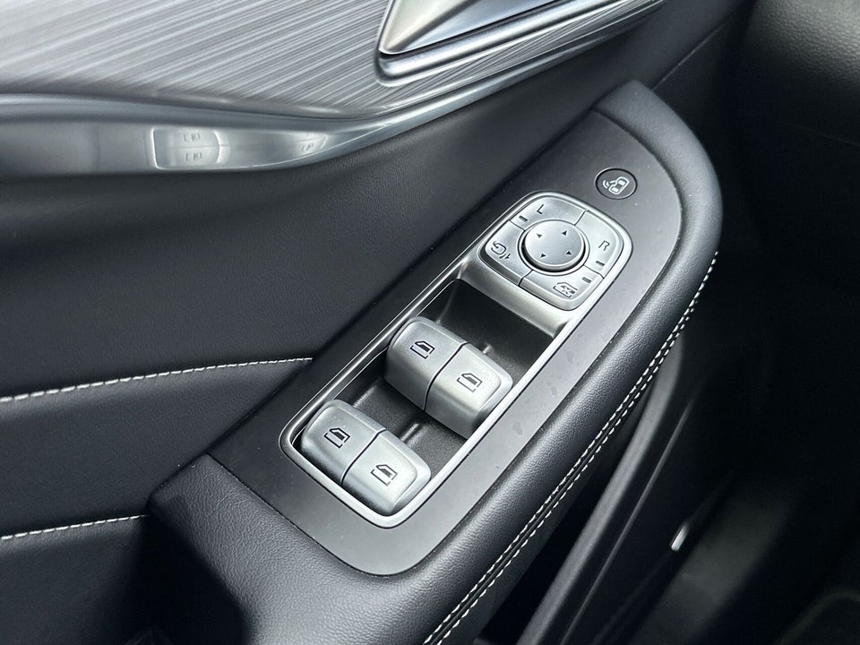 MG Marvel R Luxury 5d