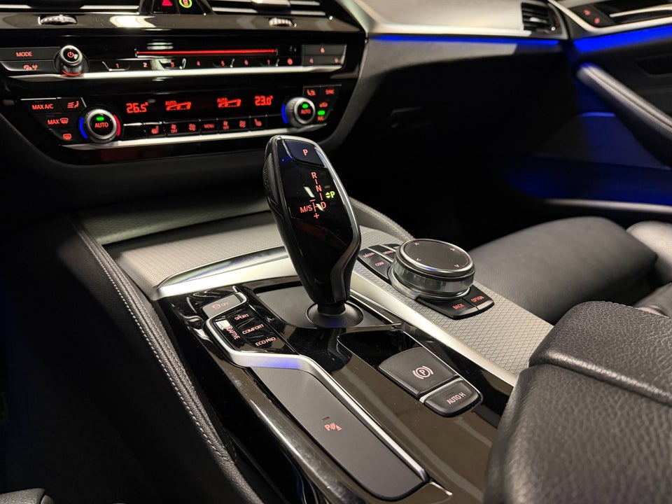 BMW 530d 3,0 Touring M-Sport xDrive aut. 5d