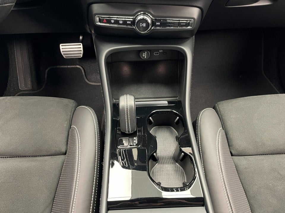 Volvo XC40 P8 ReCharge Twin R-Design 5d