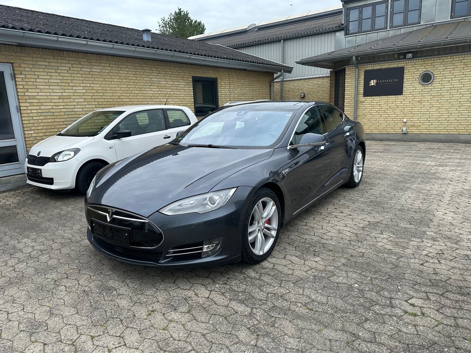 Tesla Model S P85D 5d