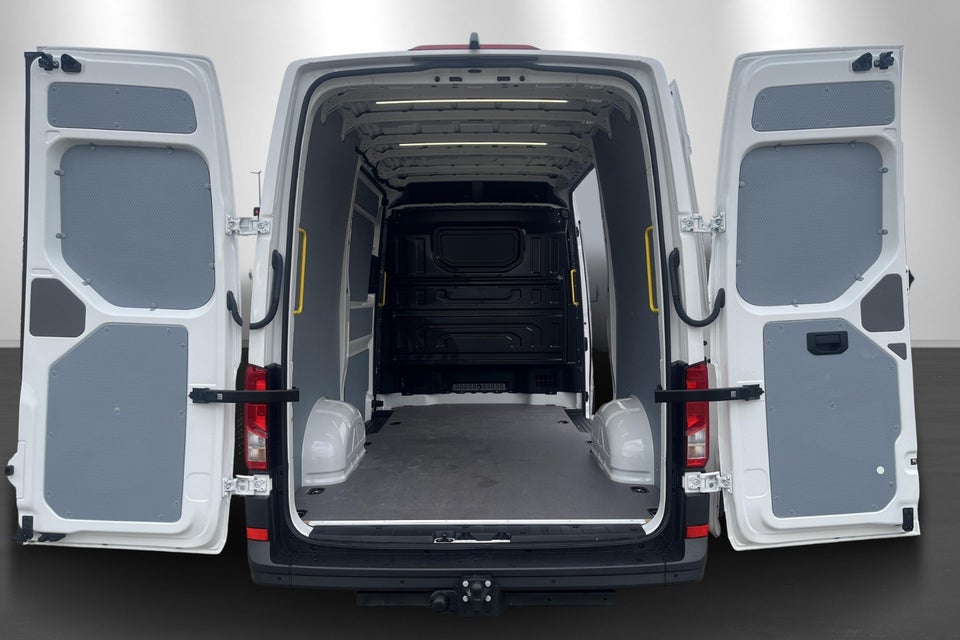 VW Crafter 35 2,0 TDi 177 Kassevogn L3H3 aut.