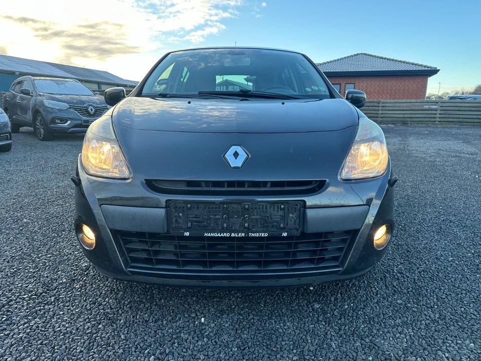 Renault Clio III 1,2 16V TCe Sport 5d