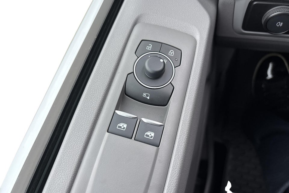 VW e-Transporter Comfort Kassevogn SWB