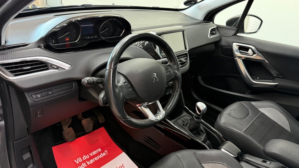 Peugeot 2008 1,2 e-THP 110 Allure 5d