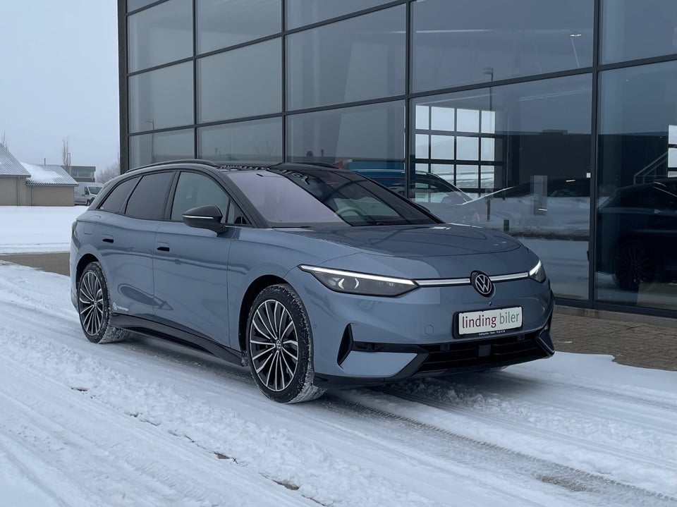 VW ID.7 77 Style+ Tourer 5d