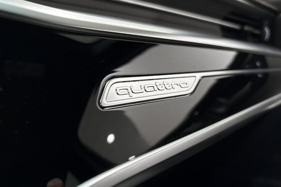 Audi A6 50 TFSi e Sport Prestige quattro S-tr. 4d