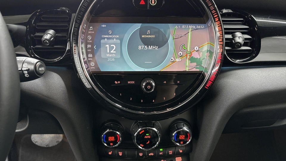 MINI Cooper SE Classic Trim 3d