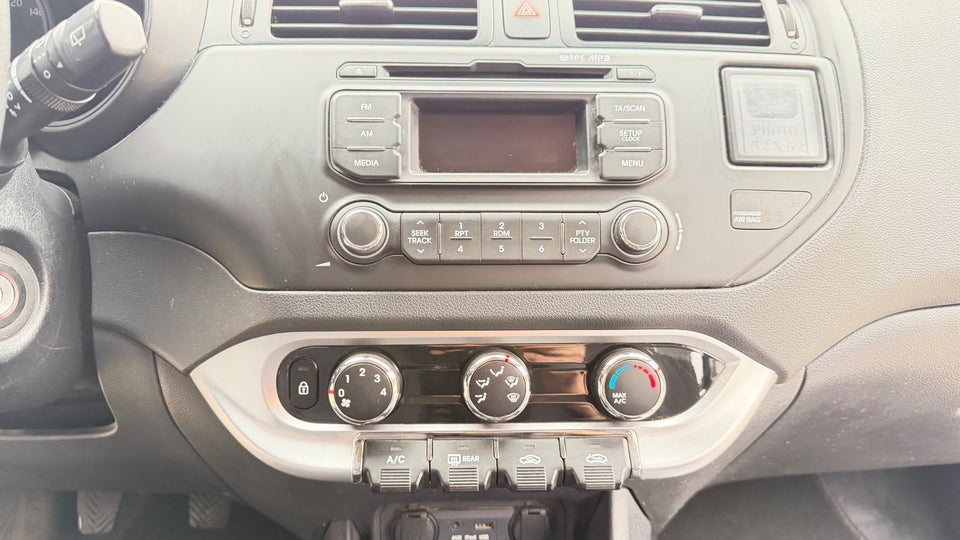 Kia Rio 1,1 CRDi 75 Active 5d