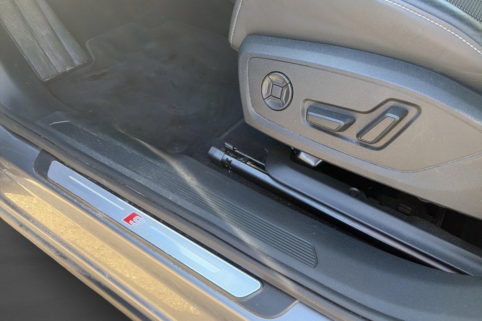 Audi Q4 e-tron 45 Ultra quattro 5d