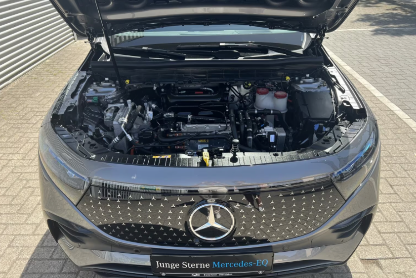 Mercedes EQB350 AMG Premium 4Matic 5d