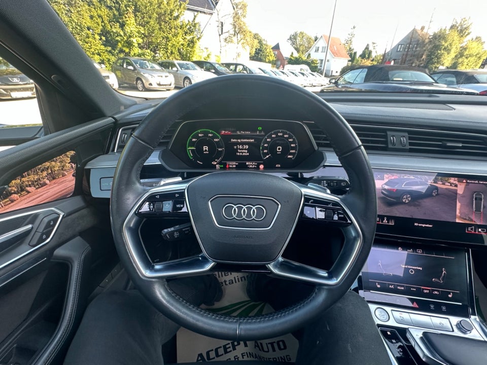 Audi e-tron 55 Advanced quattro 5d