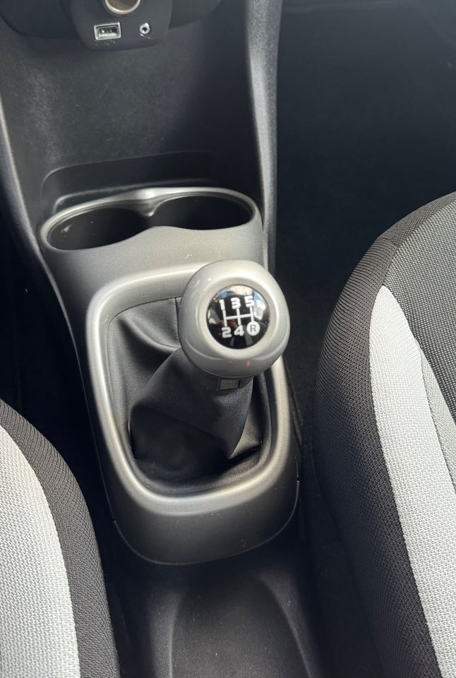 Toyota Aygo 1,0 VVT-i x-press x-touch 5d