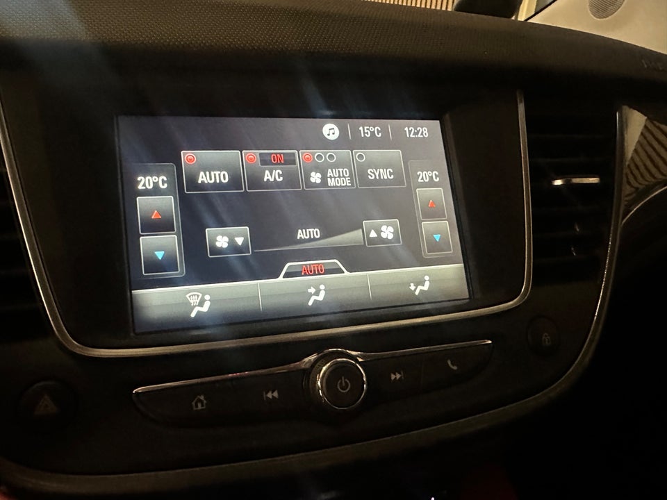 Opel Crossland X 1,2 T 110 Sport 5d