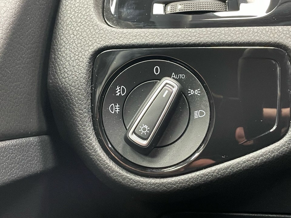 VW Golf VII 1,5 TSi 150 Comfortline Connect DSG 5d