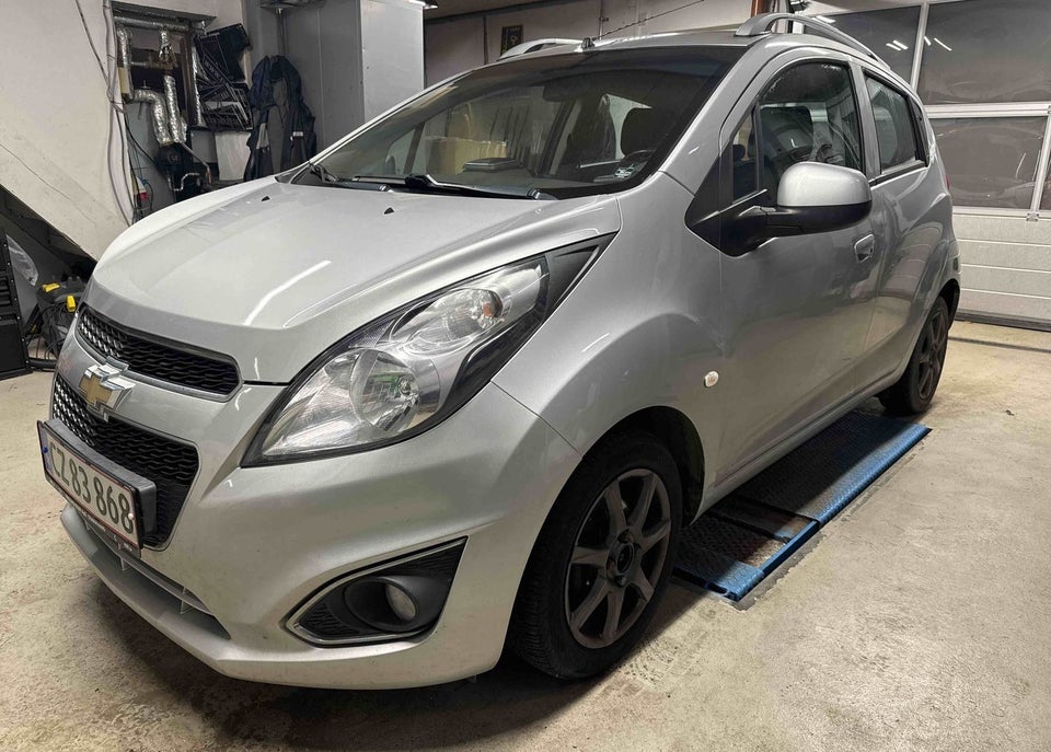 Chevrolet Spark 1,0 LT 5d