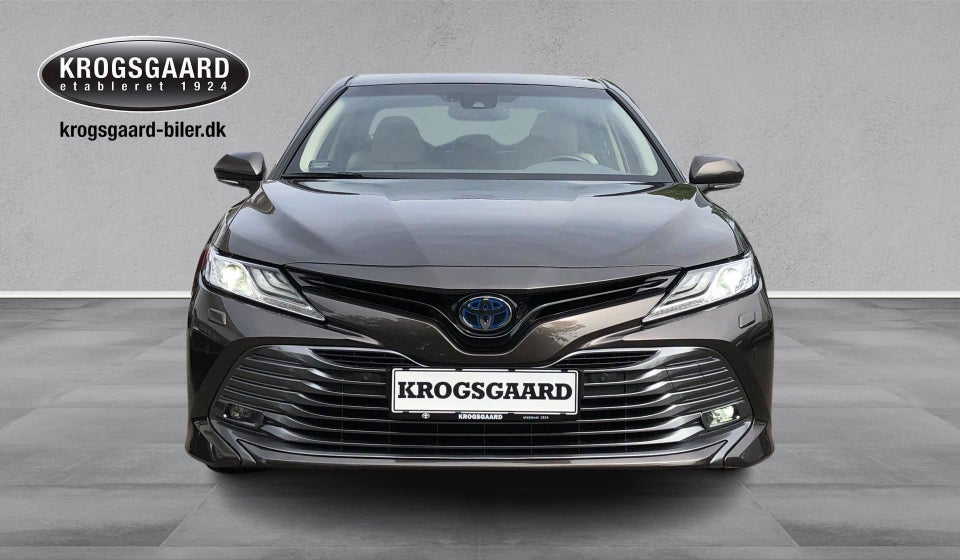 Toyota Camry 2,5 Hybrid H3 Executive CVT 4d