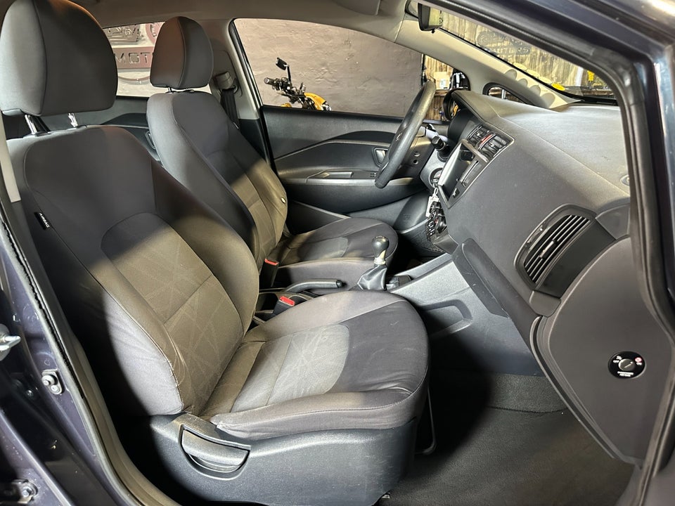 Kia Rio 1,2 CVVT Exclusive 5d