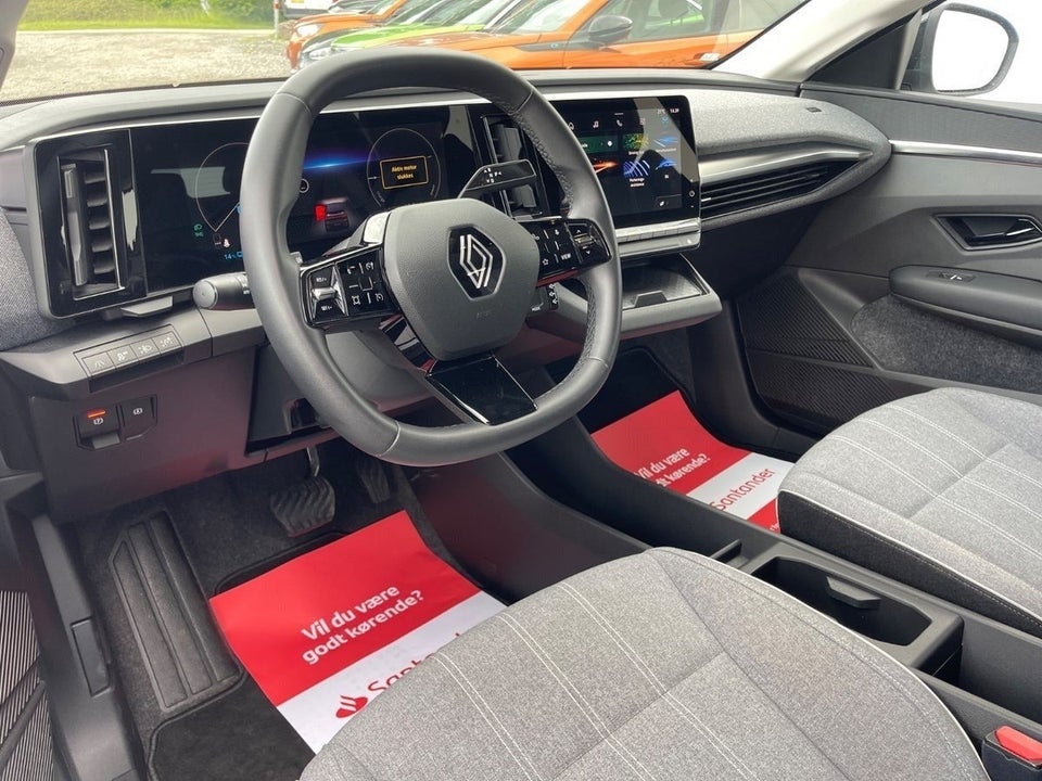 Renault Megane E-Tech 40 Equilibre 5d