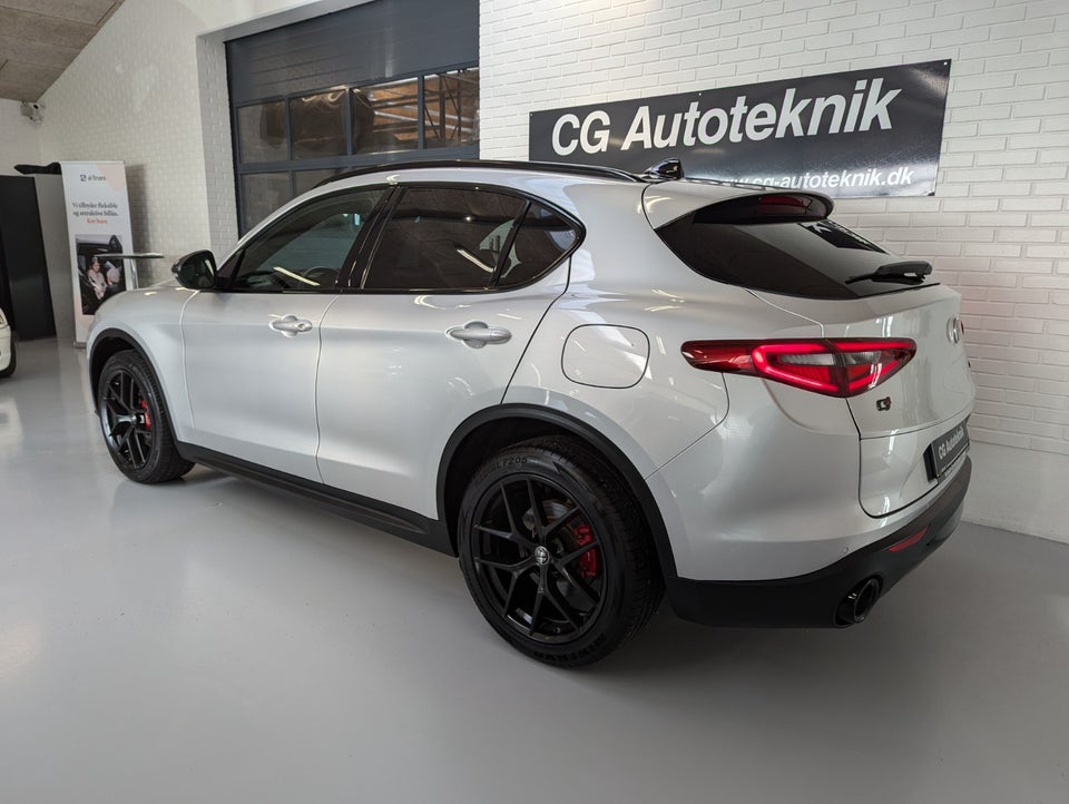 Alfa Romeo Stelvio 2,0 T 280 Super aut. Q4 5d