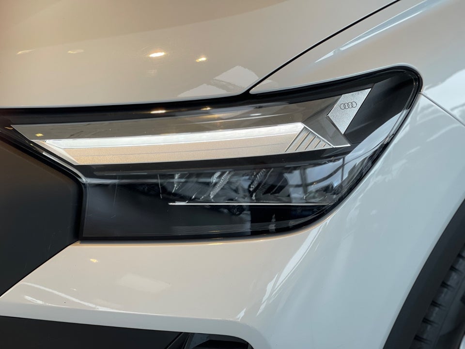 Audi Q4 e-tron 40 Advanced Sportback 5d