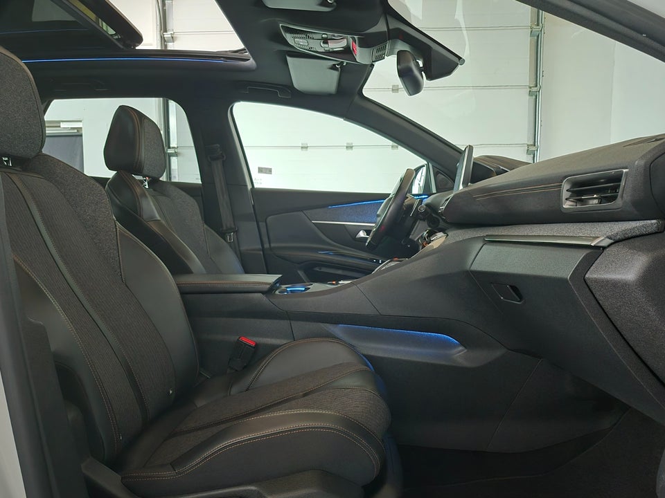 Peugeot 3008 1,6 e-THP 165 GT Line EAT6 5d