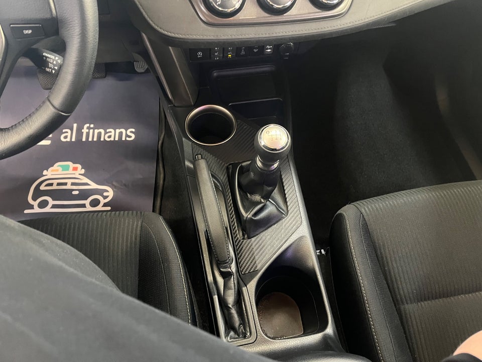 Toyota RAV4 2,0 D-4D T2+ 5d