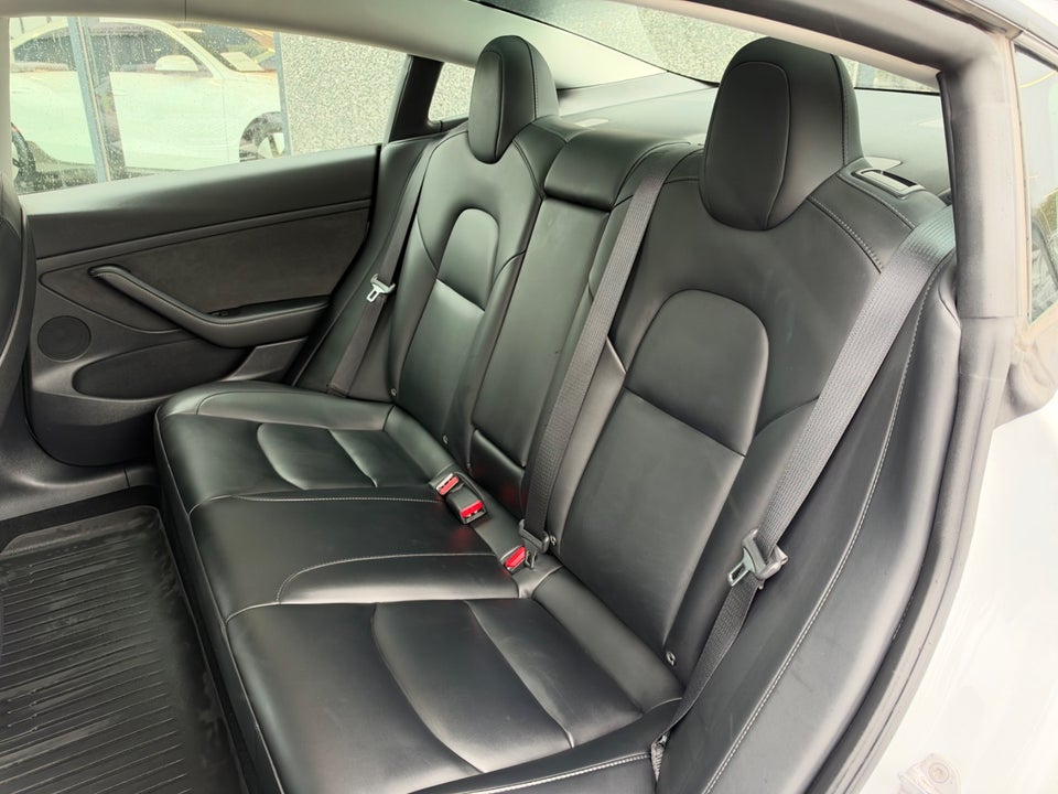 Tesla Model 3 Performance AWD 4d