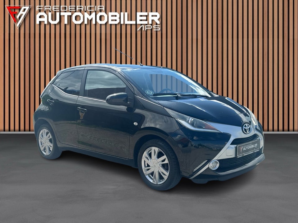 Toyota Aygo 1,0 VVT-i x-black II 5d