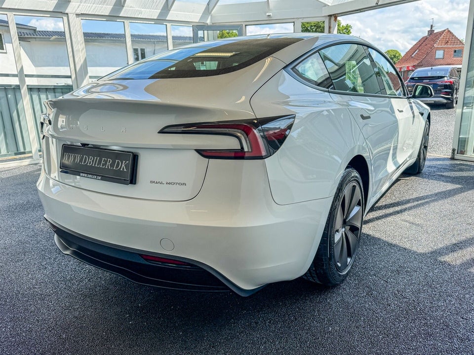 Tesla Model 3 Long Range AWD 4d