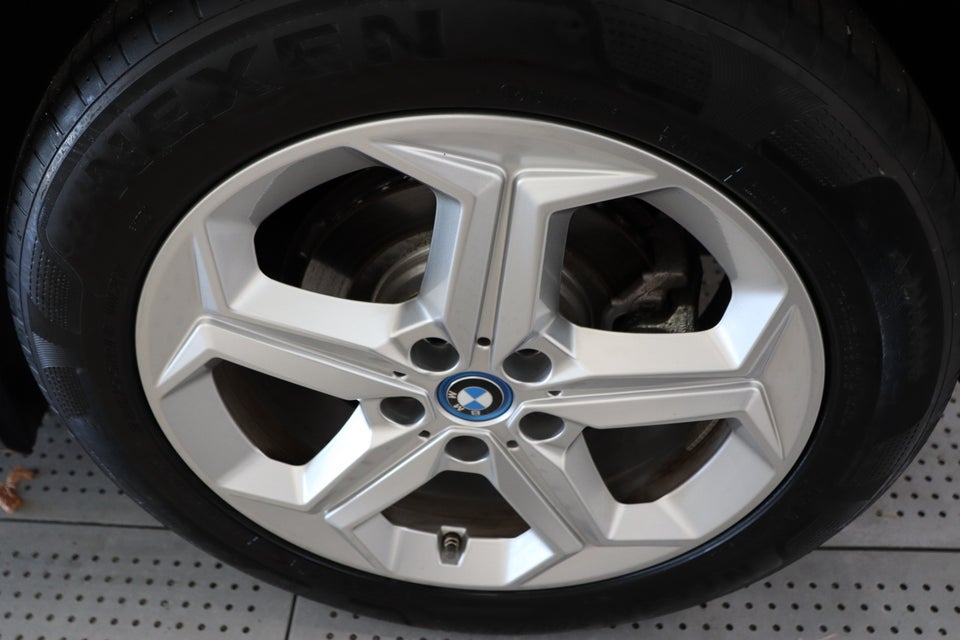 BMW iX1 xDrive30 X-Line 5d